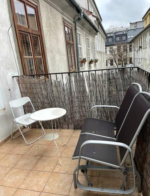 120 M2 Apartment In The Centre Of The Old Town Pressburg Exterior foto